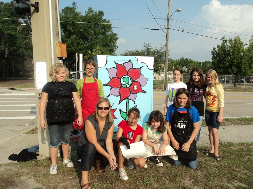Artist: Hillcrest Elementary Students   Location: Mills Avenue & Mt. Vernon Street